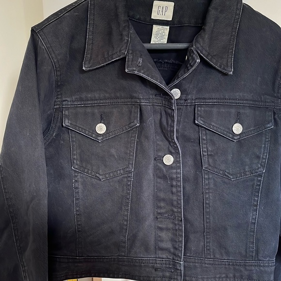 Gap - Washed Black Cropped Denim Jacket, Size small - Picture 2 of 6